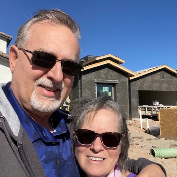 Meet your Posher, Laura - Picture 1 of 1